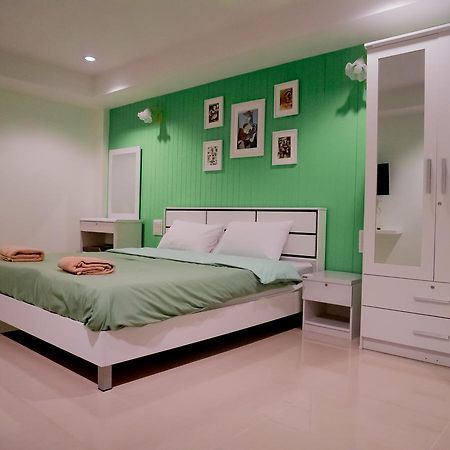 Uj Apartment Bangsaen Eksteriør bilde